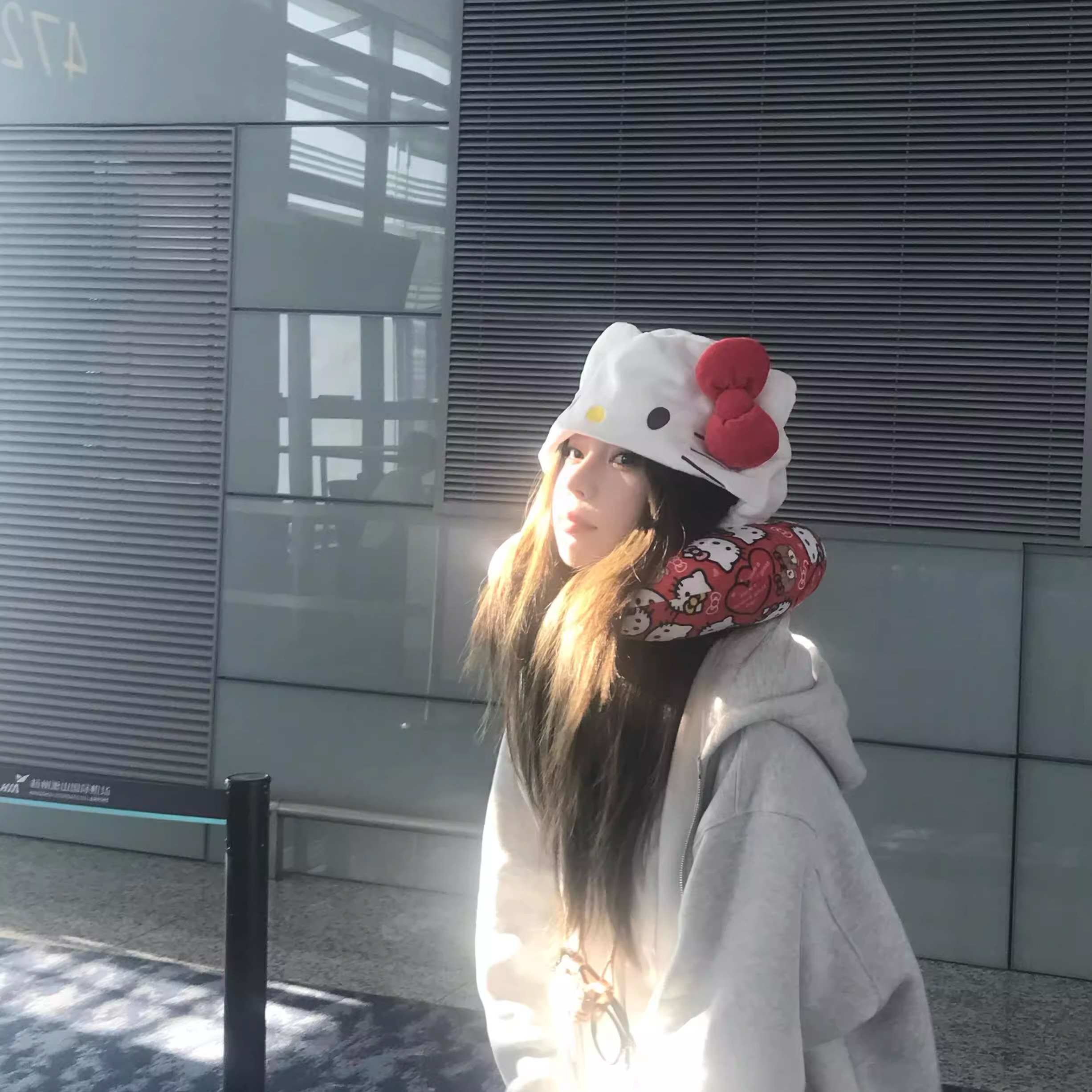 Hello Kitty U Shaped Neck Pill - Travel Pillow Inflatable review and price