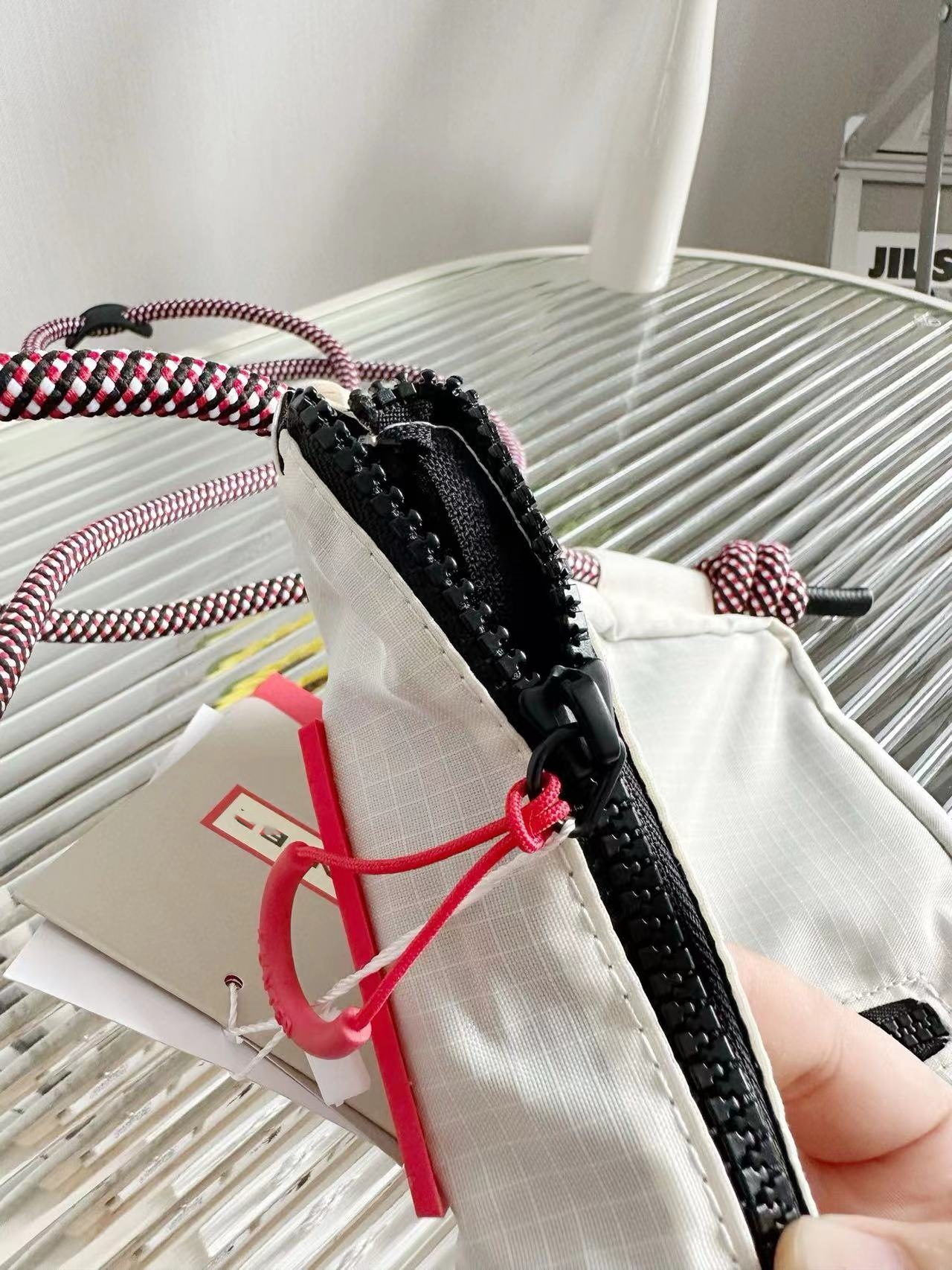 Adjustable shoulder straps, zi - Travel Accessories Kit review and price